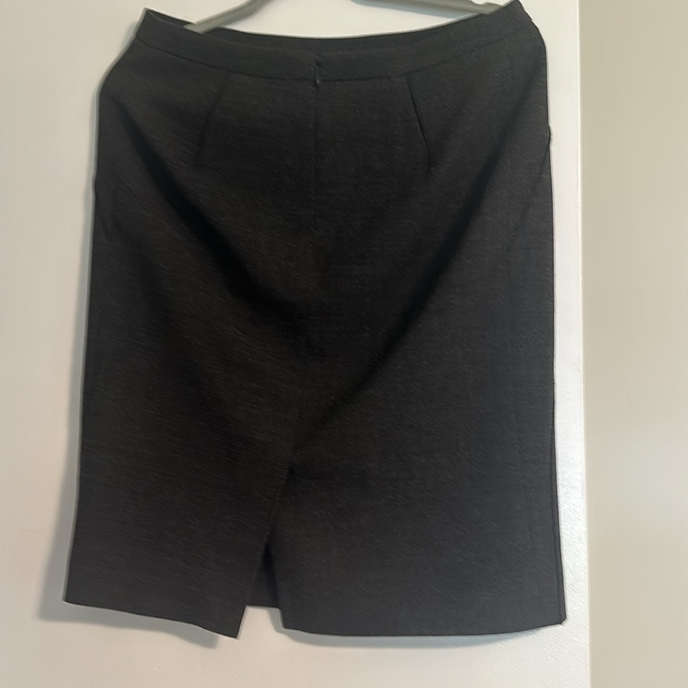 Classic Gray Suiting Skirt | Timeless Tailored Staple | Work to Weekend Chic - Picture 3 of 7
